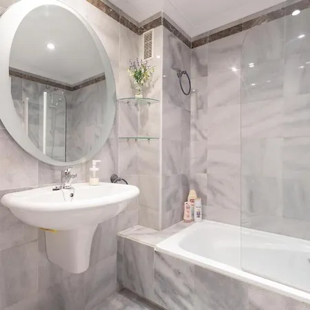 Lovely Sunny Secure Apartment Appartamento *