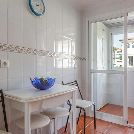 Lovely Sunny Secure Apartment *