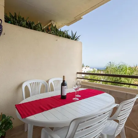Lovely Sunny Secure Apartment *